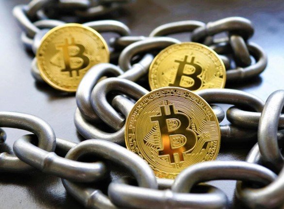 How Electronic Money and Crypto Are Changing Finance